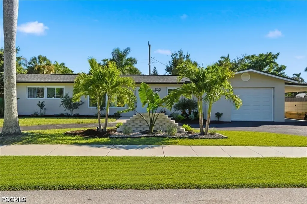 1560 Ricardo Avenue Fort Myers FL 33901