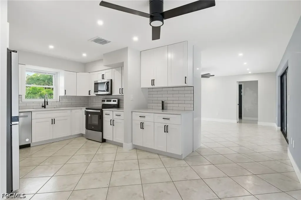 1560 Ricardo Avenue Fort Myers FL 33901