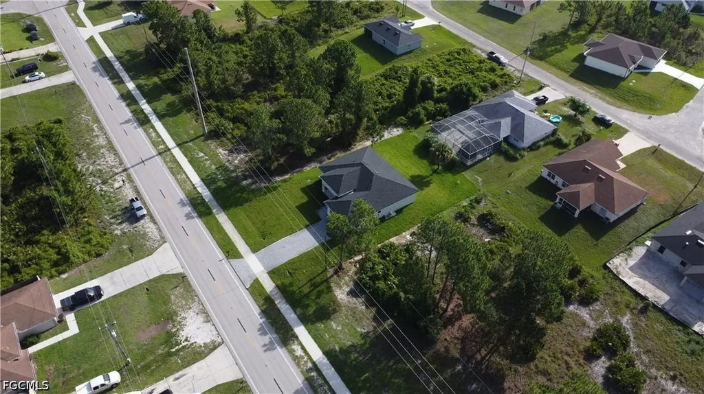 847 Bell Boulevard S Lehigh Acres FL 33974-5955