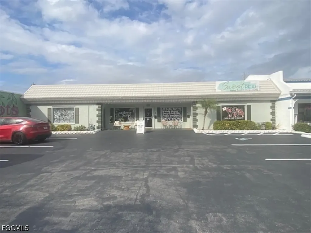 1615 SE 47th Terrace Cape Coral FL 33904