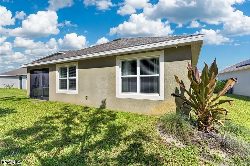 18508 Marlin Kite Lane North Fort Myers FL 33917