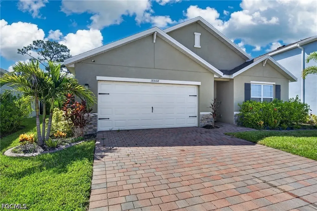 18508 Marlin Kite Lane North Fort Myers FL 33917
