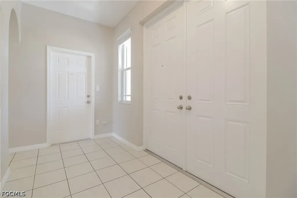 1013 SW 33rd Street Cape Coral FL 33914