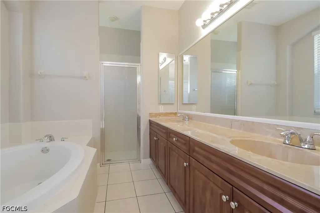 1013 SW 33rd Street Cape Coral FL 33914