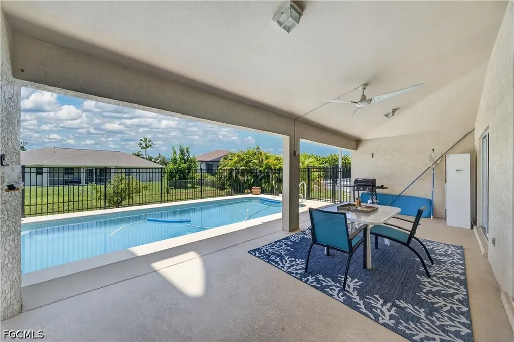 2613 SW 27th Street Cape Coral FL 33914