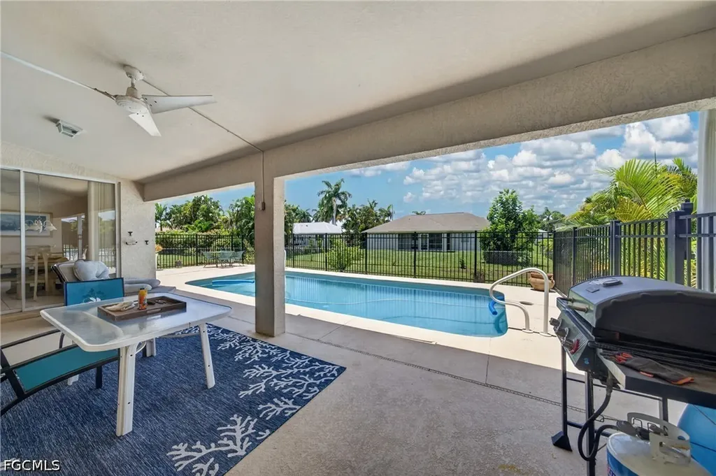 2613 SW 27th Street Cape Coral FL 33914