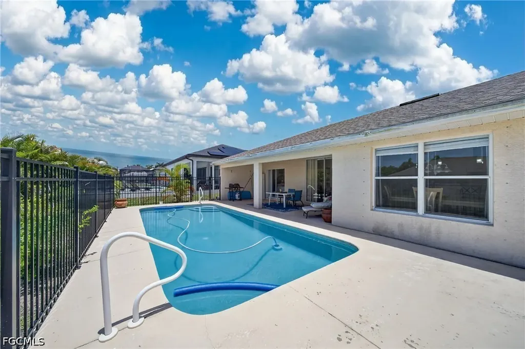 2613 SW 27th Street Cape Coral FL 33914