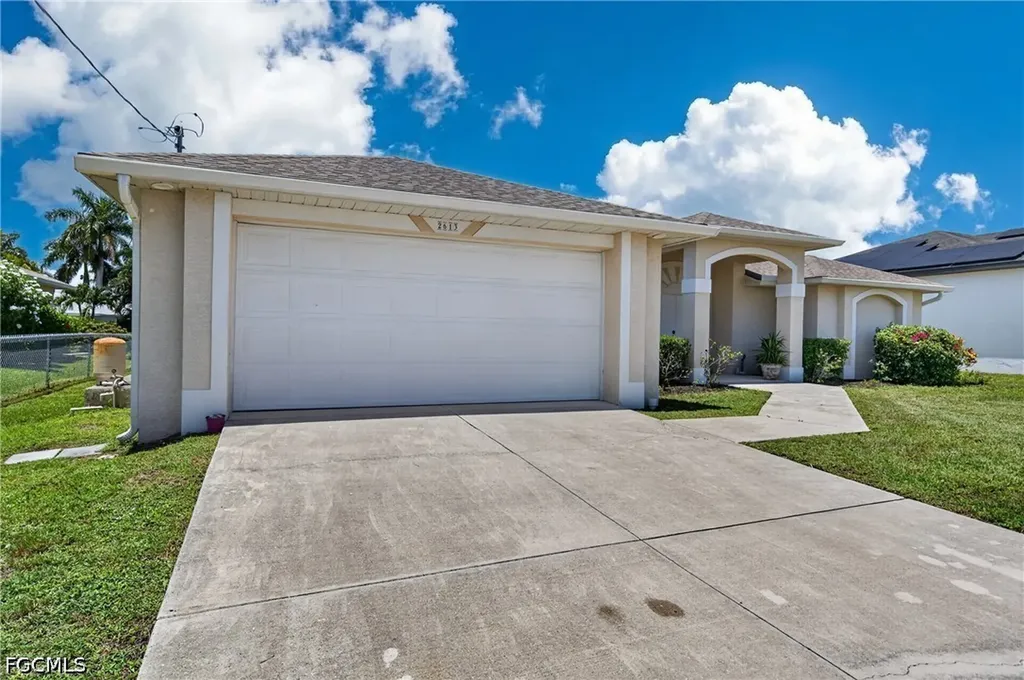 2613 SW 27th Street Cape Coral FL 33914