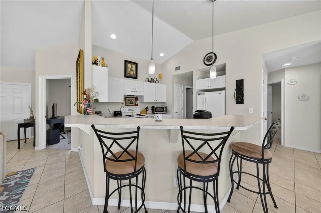 2613 SW 27th Street Cape Coral FL 33914