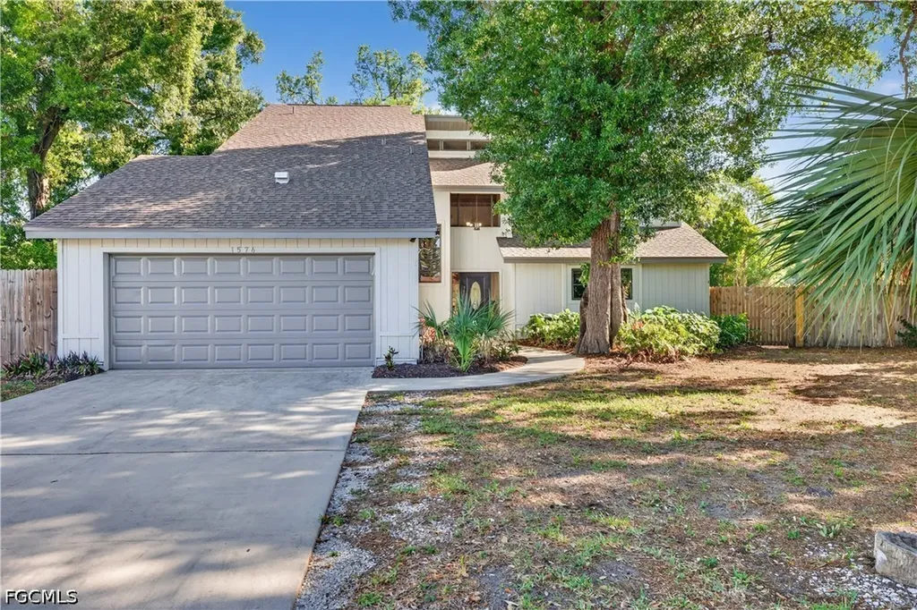 1576 Beechwood Trail Fort Myers FL 33919