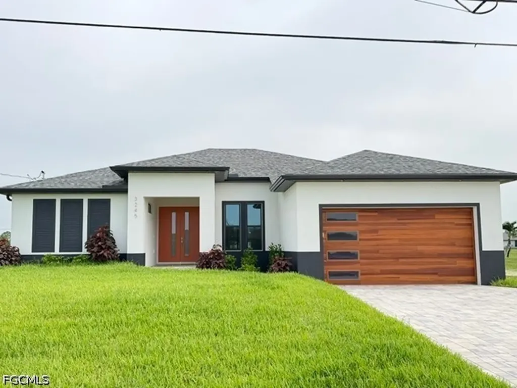 3245 Gulfstream Parkway Cape Coral FL 33993