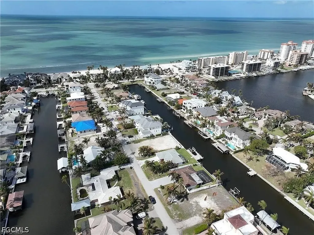 227 Channel Drive Naples FL 34108
