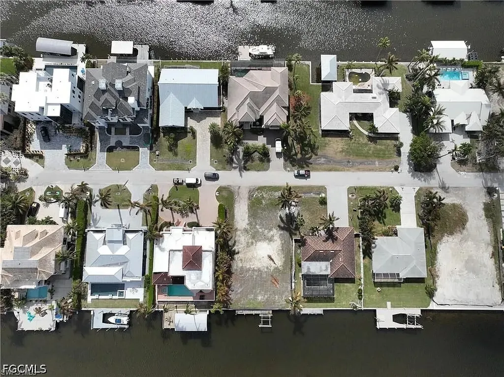 227 Channel Drive Naples FL 34108