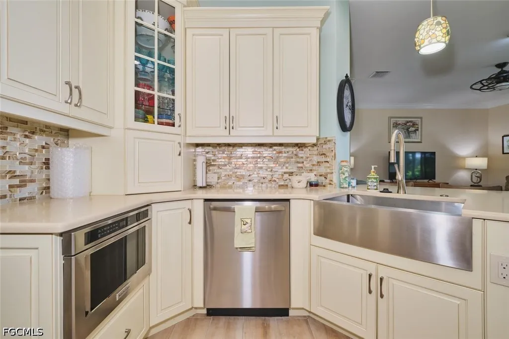 8838 Middlebrook Drive Fort Myers FL 33908