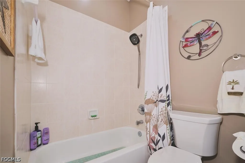 8838 Middlebrook Drive Fort Myers FL 33908