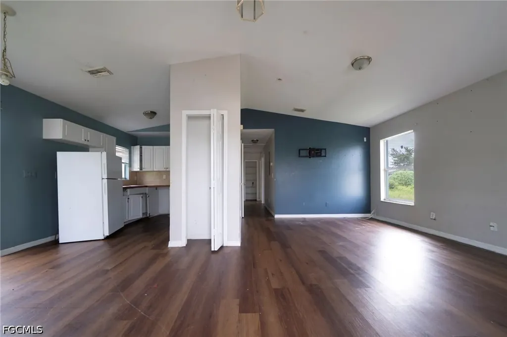 5520 5th Avenue Fort Myers FL 33907