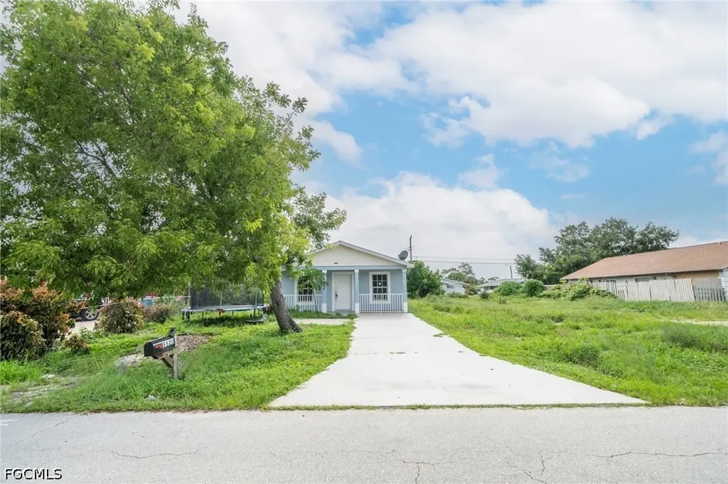 5520 5th Avenue Fort Myers FL 33907