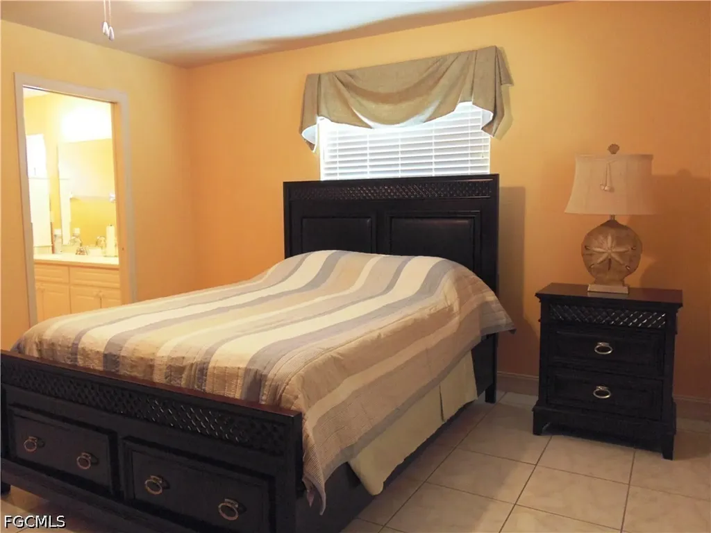 1120 SE 33 Terrace Cape Coral FL 33904