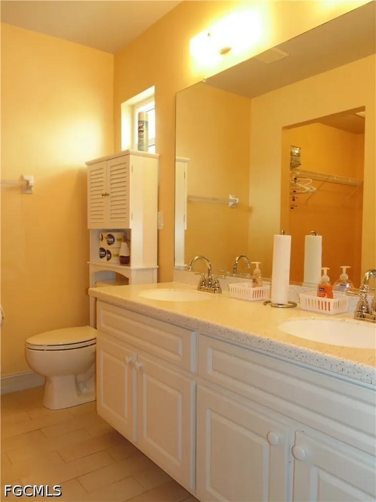 1120 SE 33 Terrace Cape Coral FL 33904