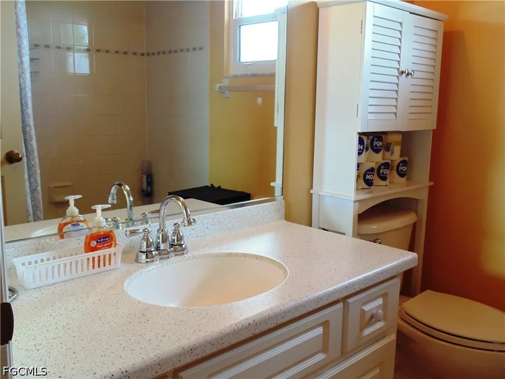 1120 SE 33 Terrace Cape Coral FL 33904