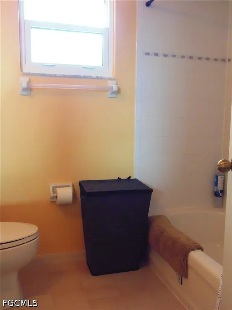 1120 SE 33 Terrace Cape Coral FL 33904