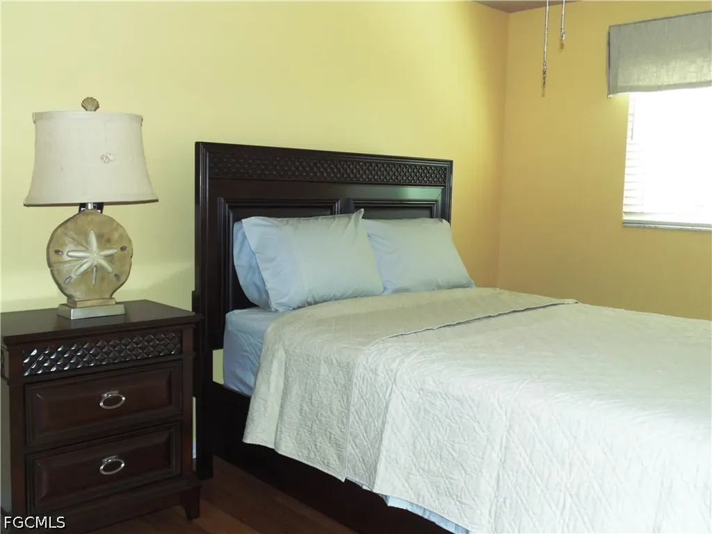 1120 SE 33 Terrace Cape Coral FL 33904