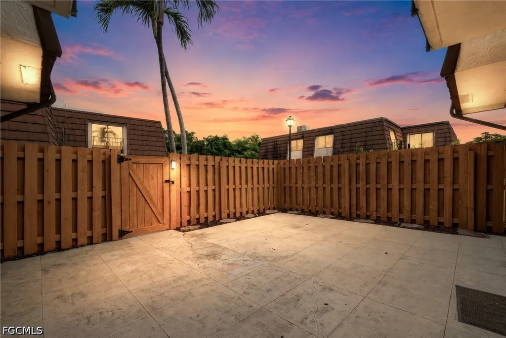 1418 Park Shore Circle Fort Myers FL 33901