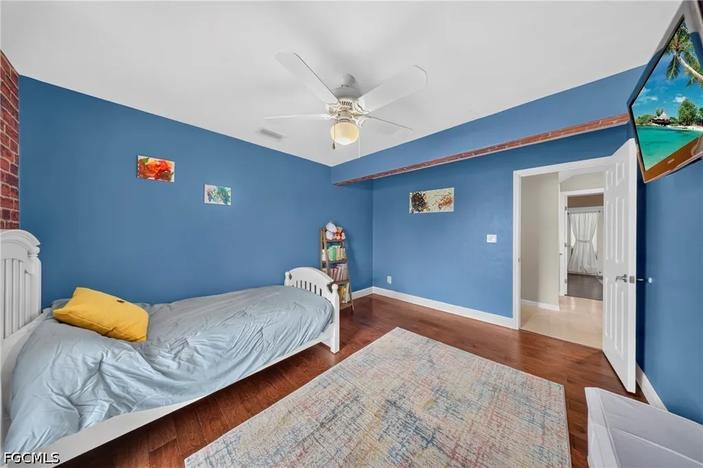 6090 Anchorline Court North Fort Myers FL 33917