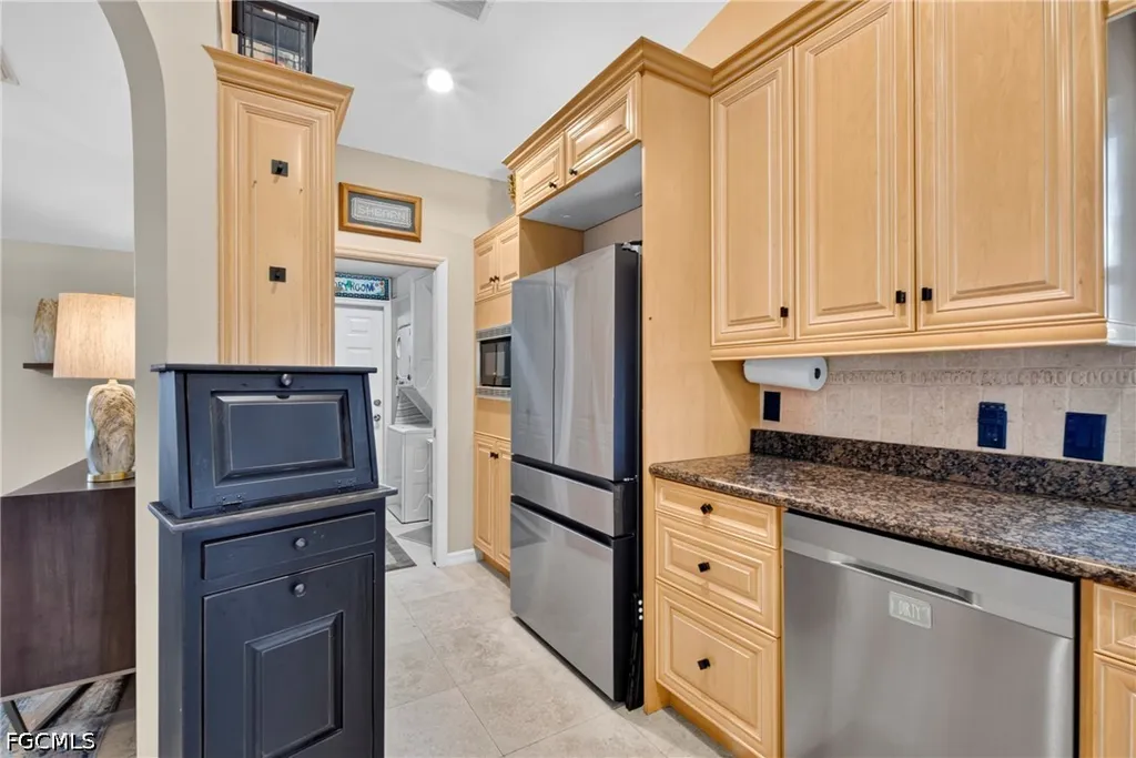 6090 Anchorline Court North Fort Myers FL 33917