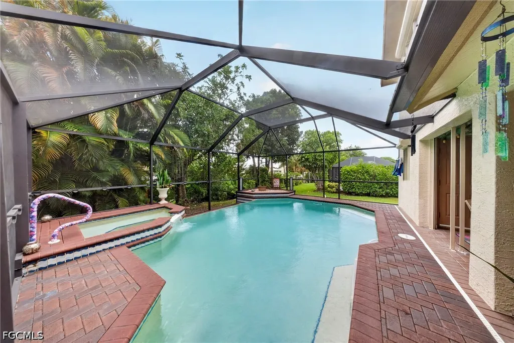 6090 Anchorline Court North Fort Myers FL 33917