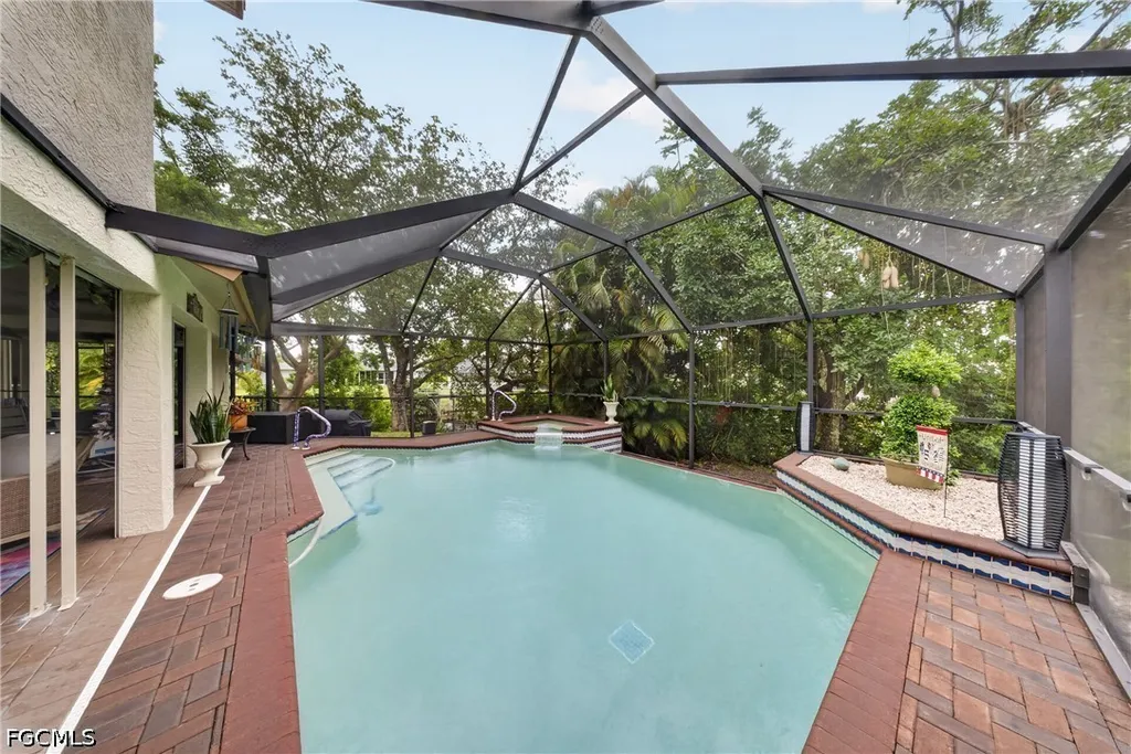 6090 Anchorline Court North Fort Myers FL 33917