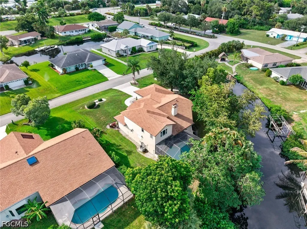 6090 Anchorline Court North Fort Myers FL 33917