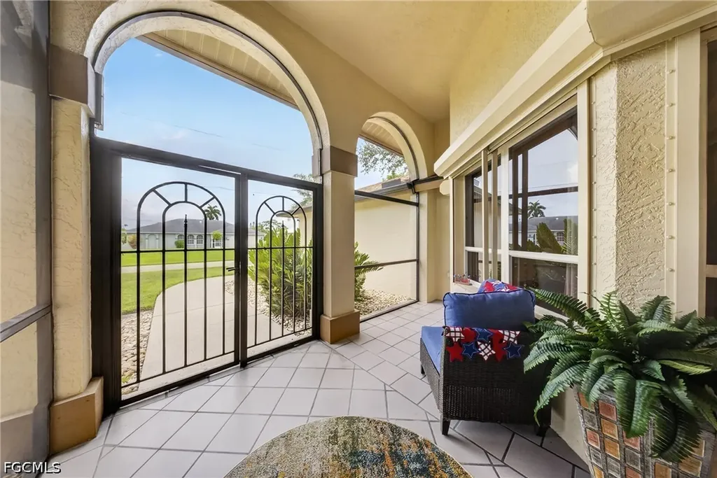 6090 Anchorline Court North Fort Myers FL 33917