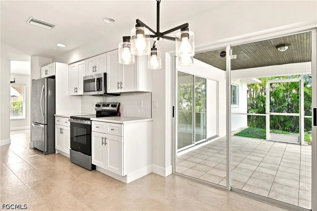 1508 SE 5th Court Cape Coral FL 33990