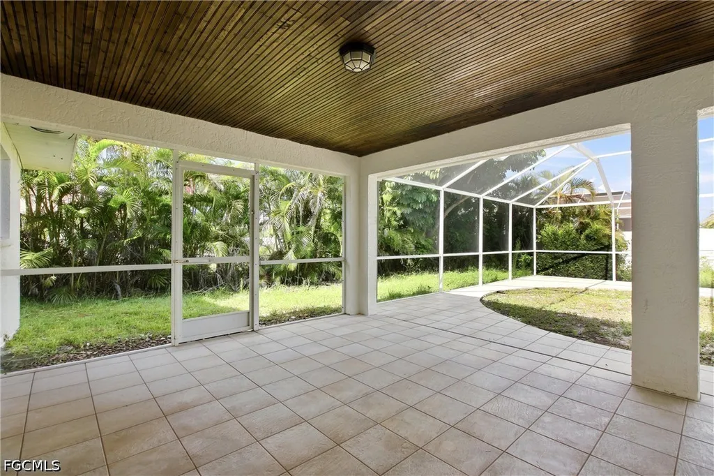 1508 SE 5th Court Cape Coral FL 33990