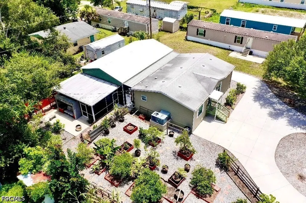 356 Sacramento Street North Fort Myers FL 33903