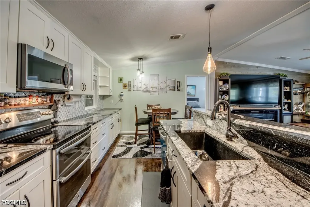 356 Sacramento Street North Fort Myers FL 33903