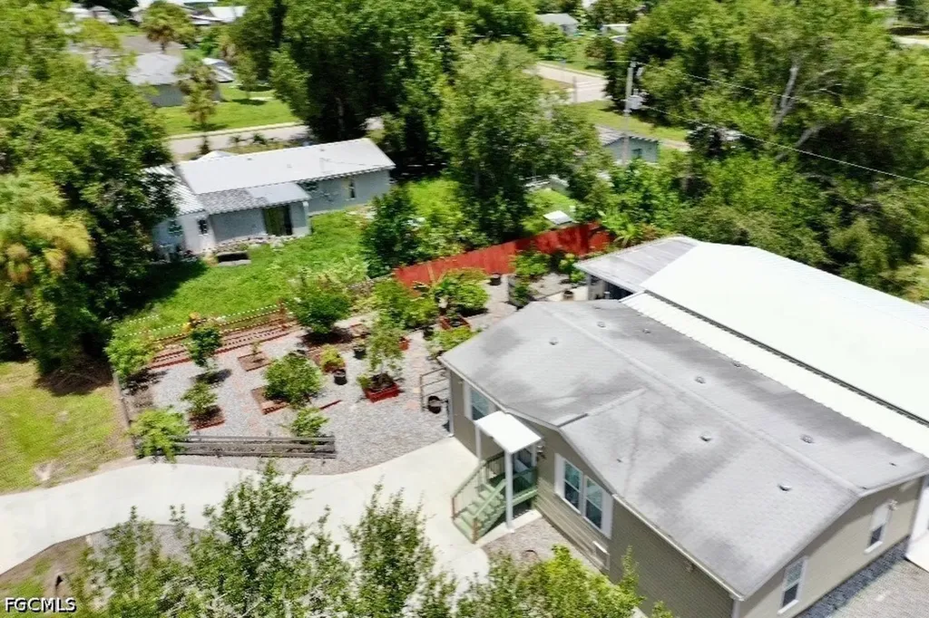 356 Sacramento Street North Fort Myers FL 33903