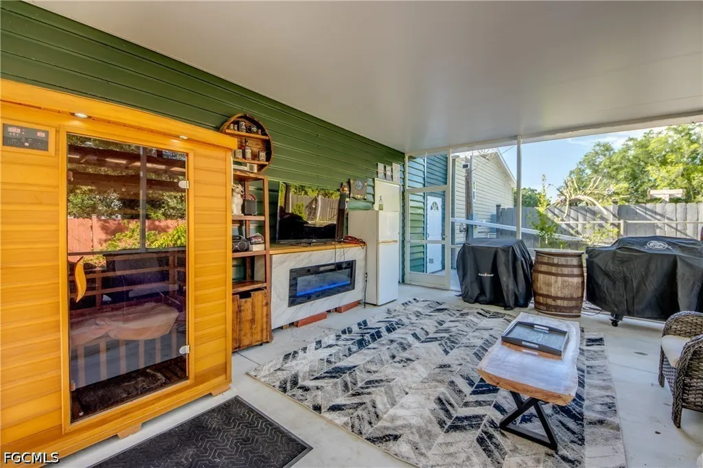 356 Sacramento Street North Fort Myers FL 33903