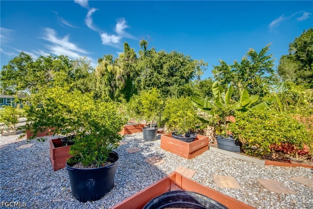356 Sacramento Street North Fort Myers FL 33903