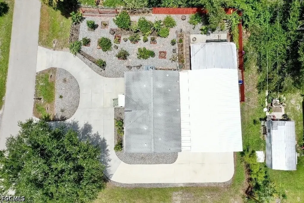 356 Sacramento Street North Fort Myers FL 33903