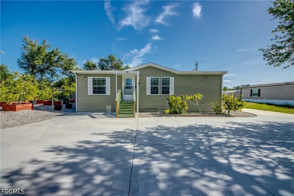 356 Sacramento Street North Fort Myers FL 33903