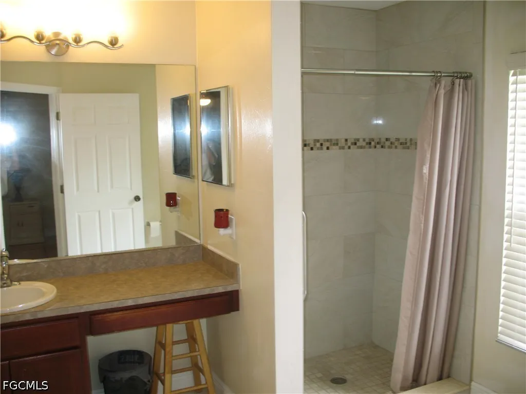 301 SE 1st Street Cape Coral FL 33990