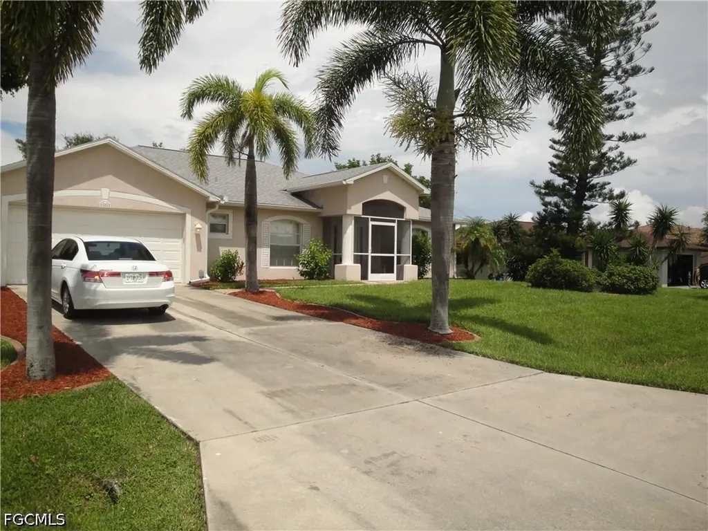 301 SE 1st Street Cape Coral FL 33990