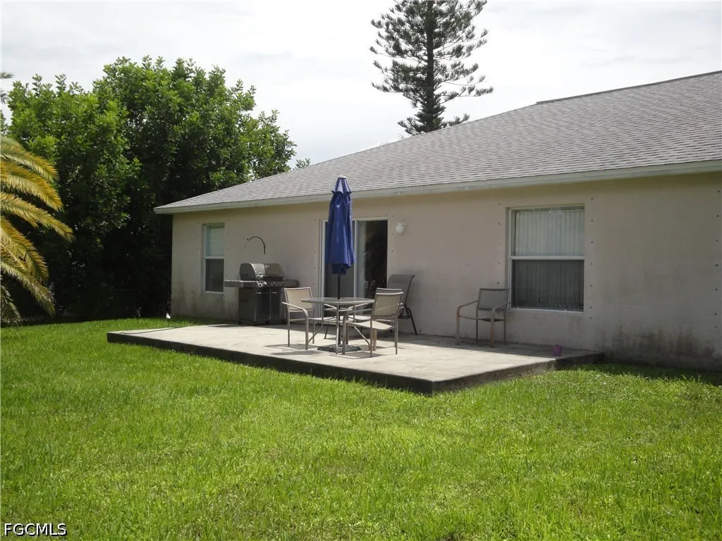 301 SE 1st Street Cape Coral FL 33990