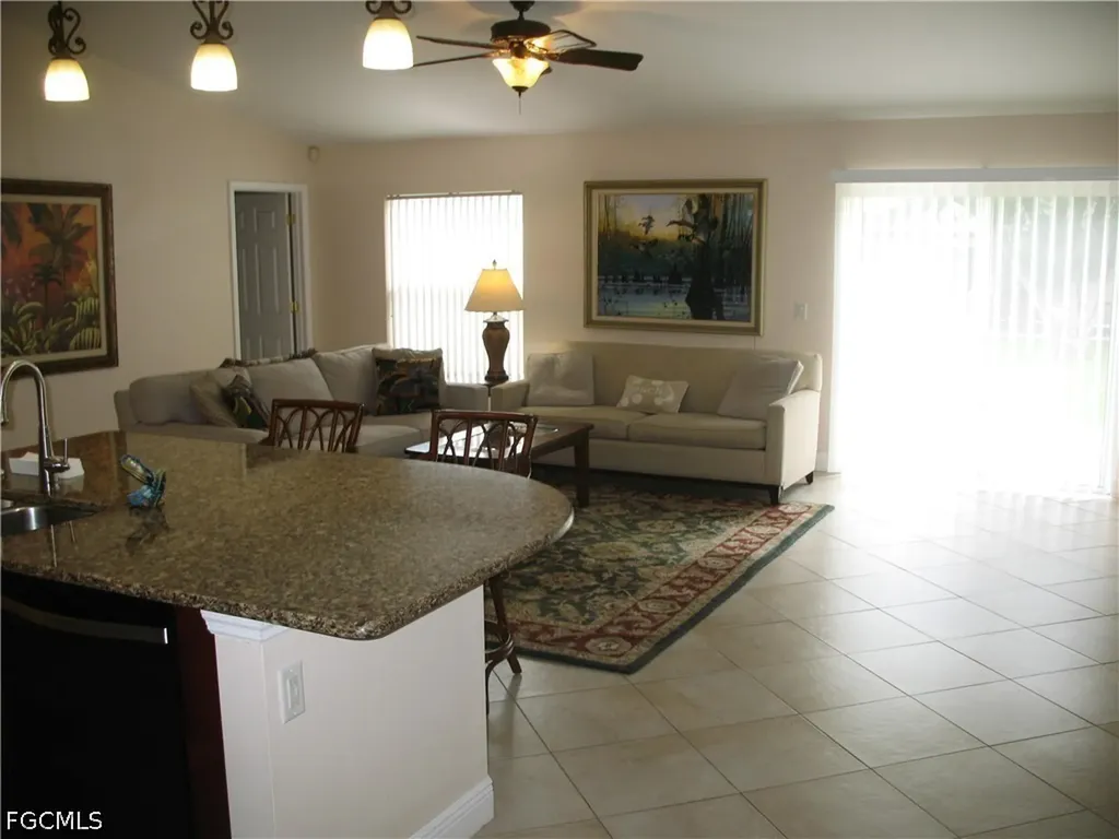 301 SE 1st Street Cape Coral FL 33990