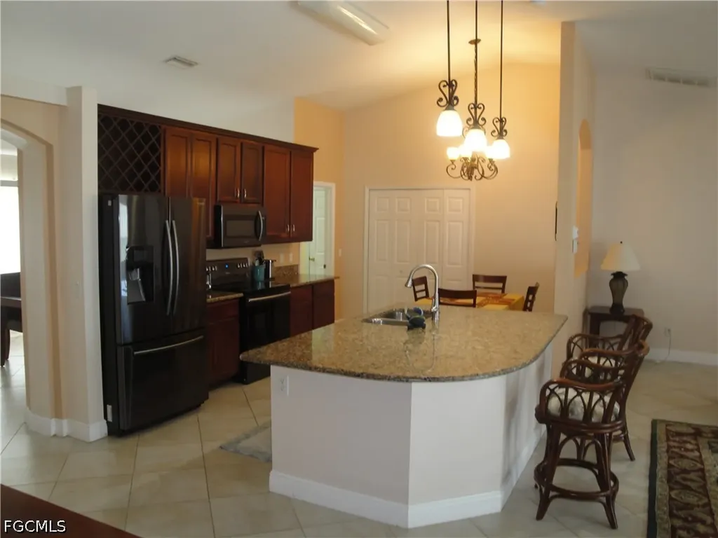 301 SE 1st Street Cape Coral FL 33990