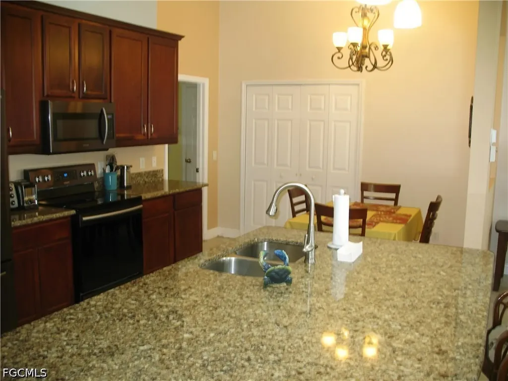301 SE 1st Street Cape Coral FL 33990
