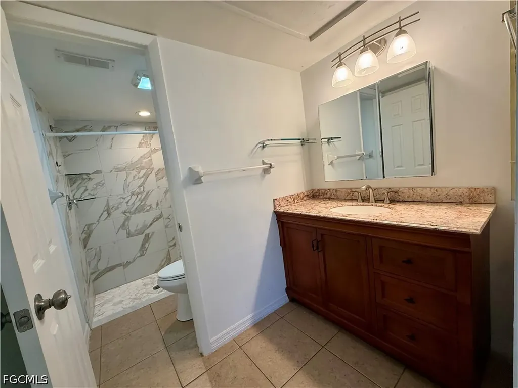 1429 Cape Coral Parkway W Cape Coral FL 33914