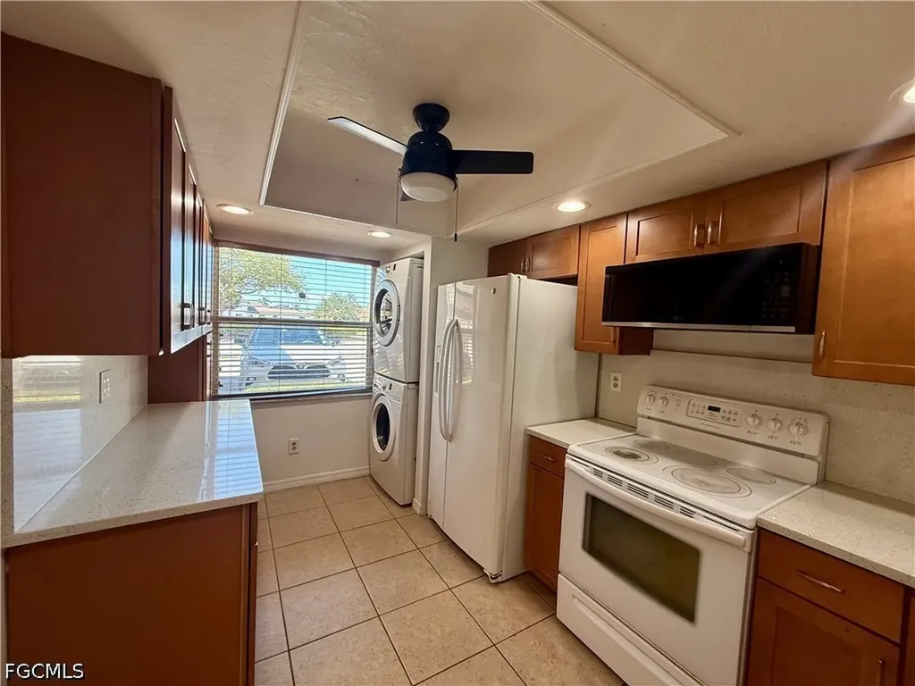 1429 Cape Coral Parkway W Cape Coral FL 33914
